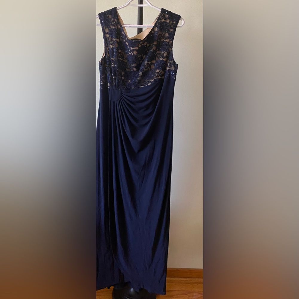 Connected Apparel Lace bodice faux-wrap Gown Women’s 14 Blue Party Formal Dress - Picture 2 of 9